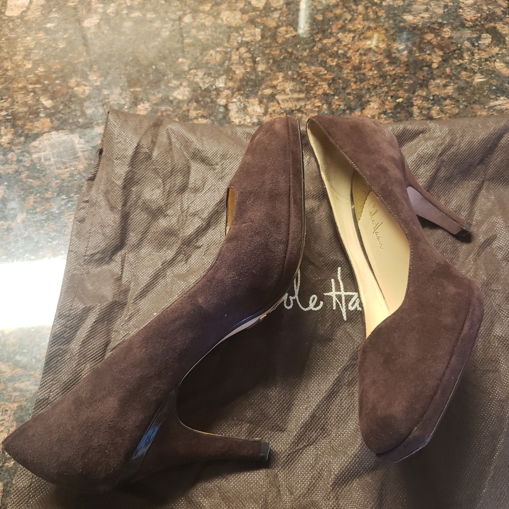 Cole Haan Nike Air, Chocolate Pump